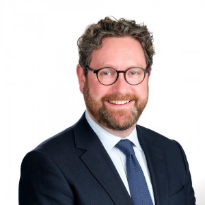 Experienced commercial lawyer returns to Mogers Drewett’s dispute resolution team as partner